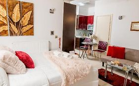 Comfy And Cosy Basement Studio Kalamata